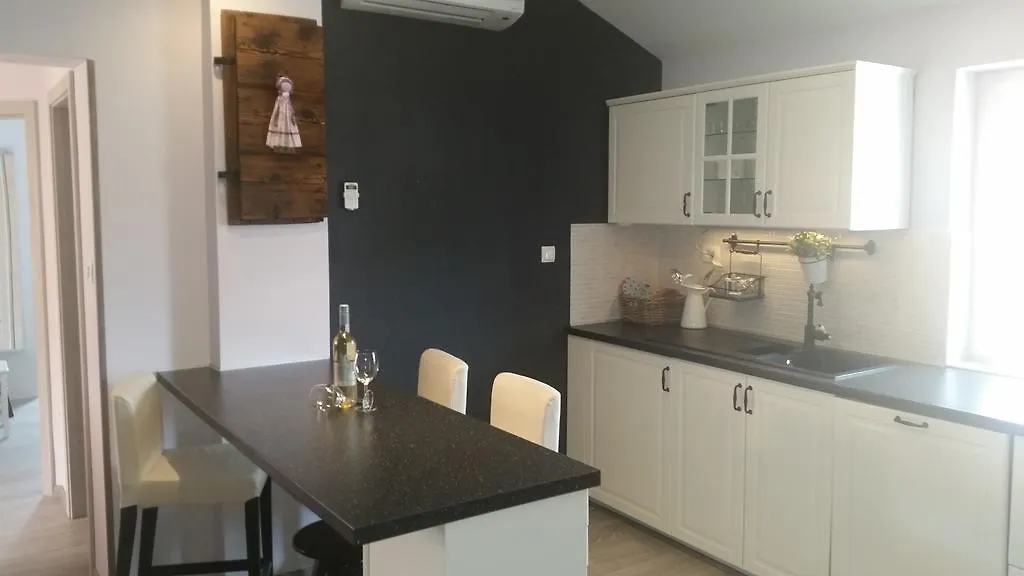 Apartment Diminic Melin